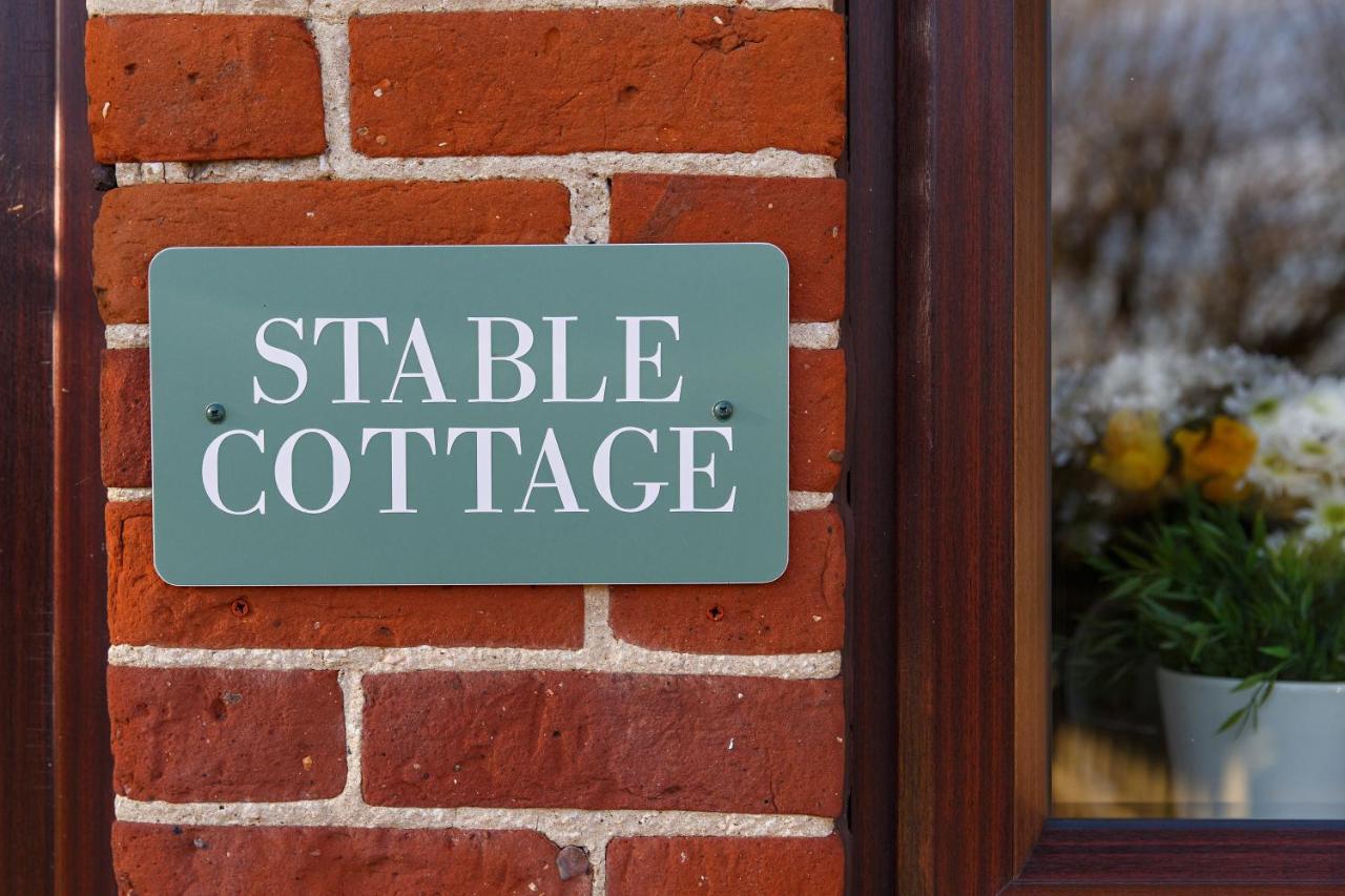 Anvil & Stable Cottages Felbrigg 外观 照片