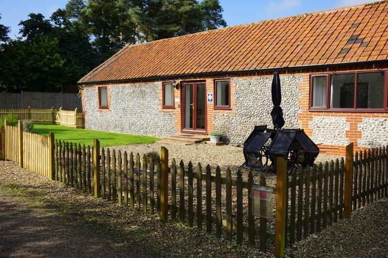 Anvil & Stable Cottages Felbrigg 外观 照片